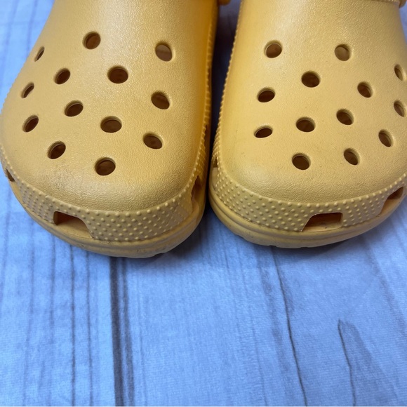 2 pair Crocs Red and Yellow Clogs M5 W7 - Picture 11 of 16